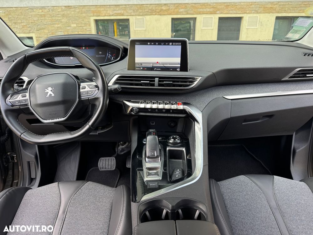 Peugeot 3008 1.6 BlueHDI S&S EAT6 Allure - 23
