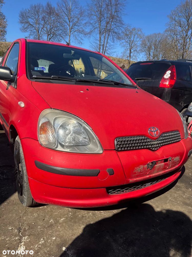 TOYOTA YARIS I na części - 1