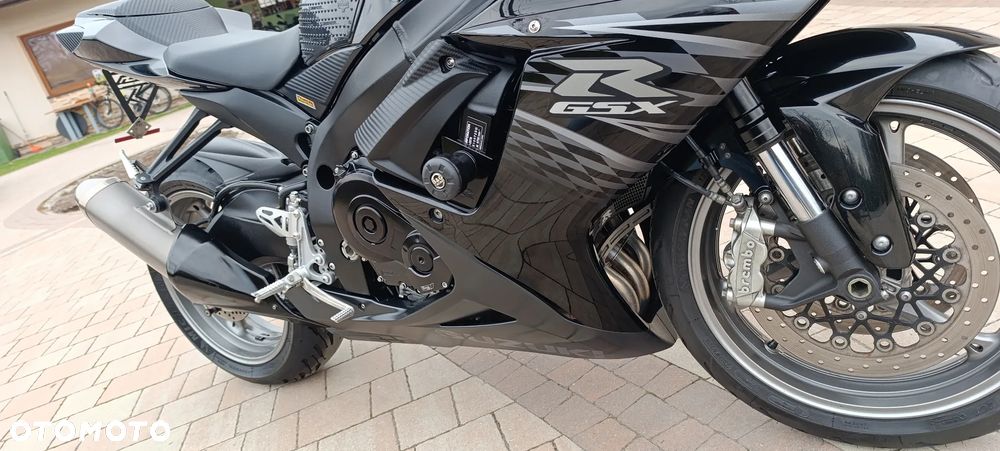 Suzuki GSX-R - 30