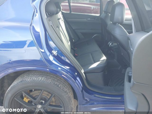 Alfa Romeo Stelvio 2.0 Turbo 16V AT8-Q4 Ti - 10