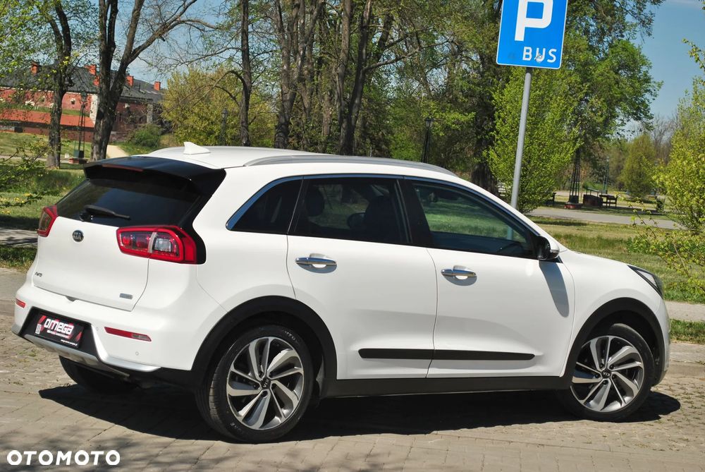 Kia Niro 1.6 GDI Hybrid M - 10