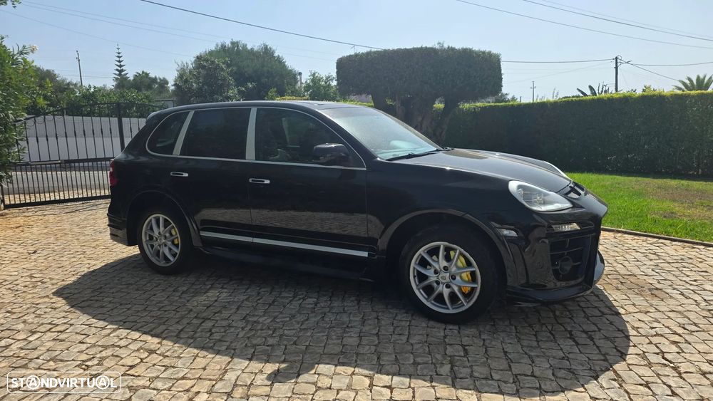 Porsche Cayenne - 2