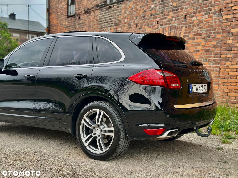 Porsche Cayenne Tiptronic S - 12