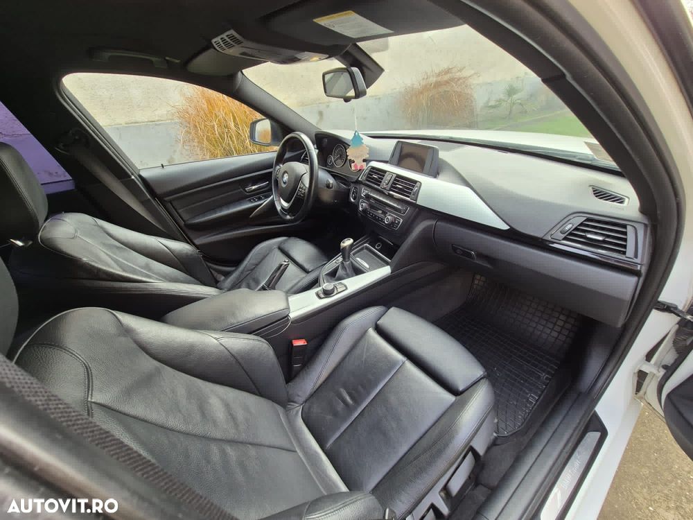 BMW Seria 3 318d - 12