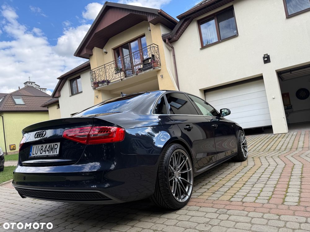 Audi A4 Limousine - 17