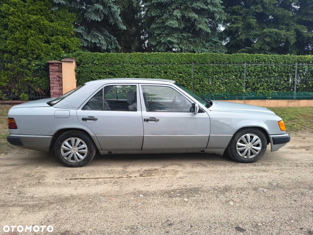 Mercedes-Benz W124 (1984-1993) - 4