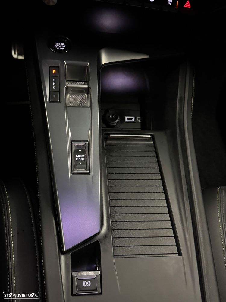 Peugeot 408 180 e-EAT8 Allure - 8