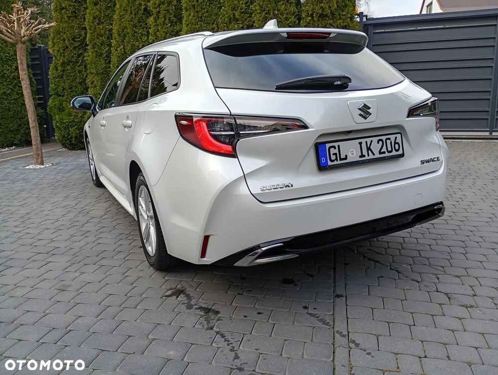 Suzuki Swace 1.8 Hybrid Premium Plus CVT - 6