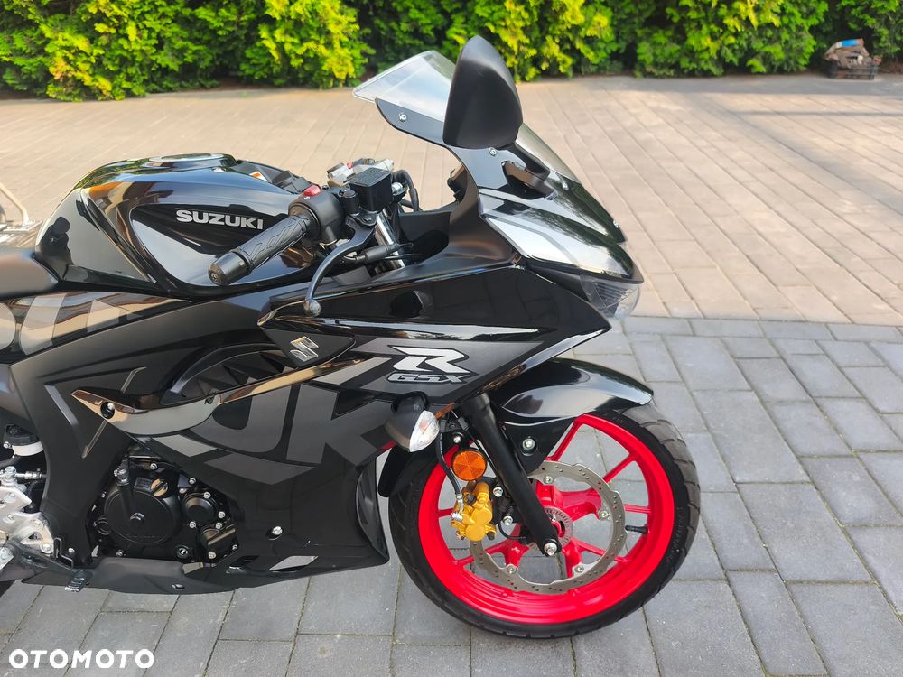 Suzuki GSX-R - 11