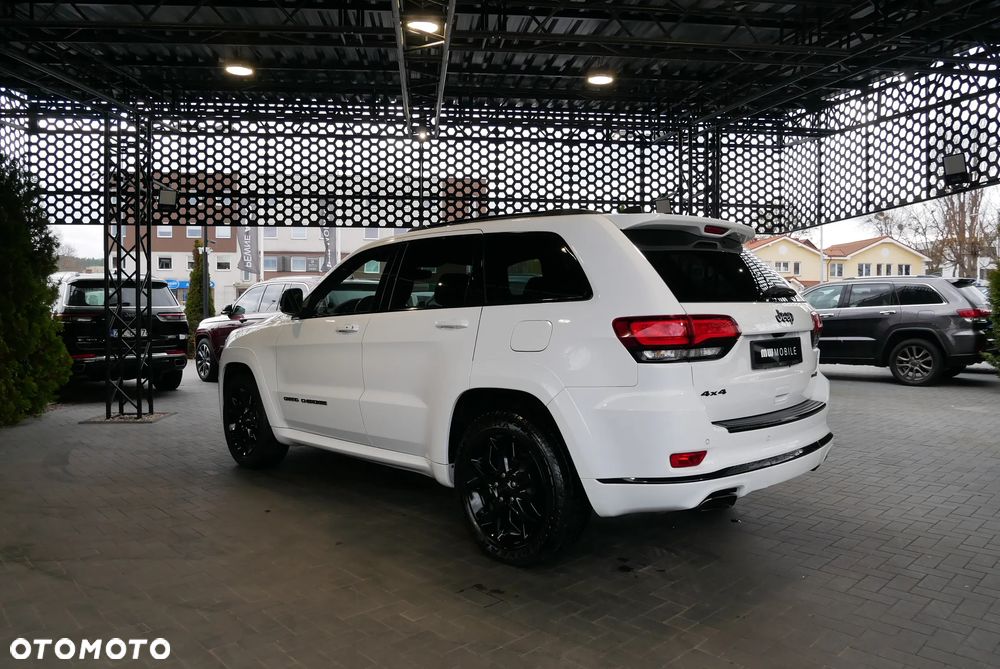 Jeep Grand Cherokee - 4