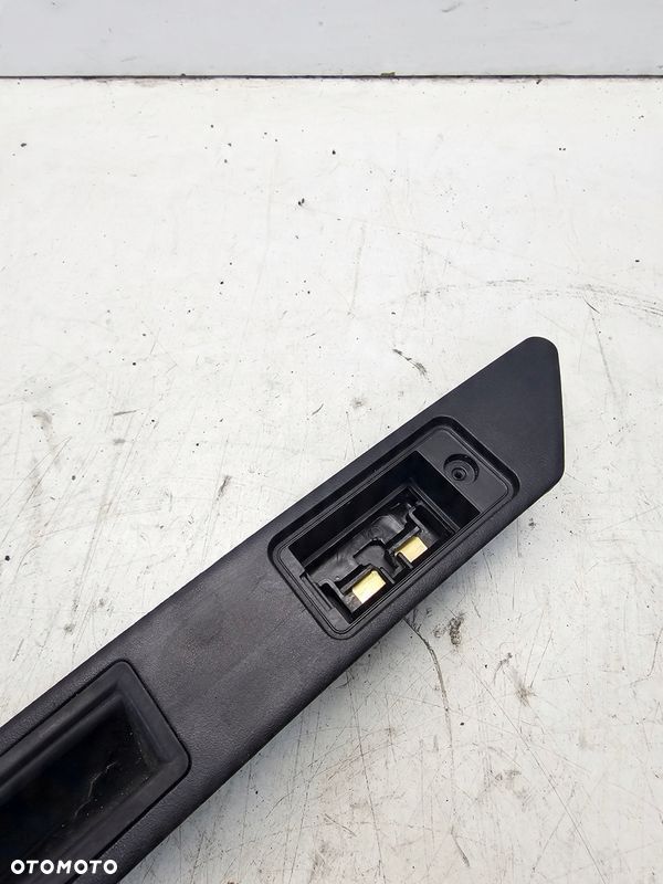 PODŚWIETLENIE TABLICY AUDI A3 A4 A6 8P4827574 **1** - 2