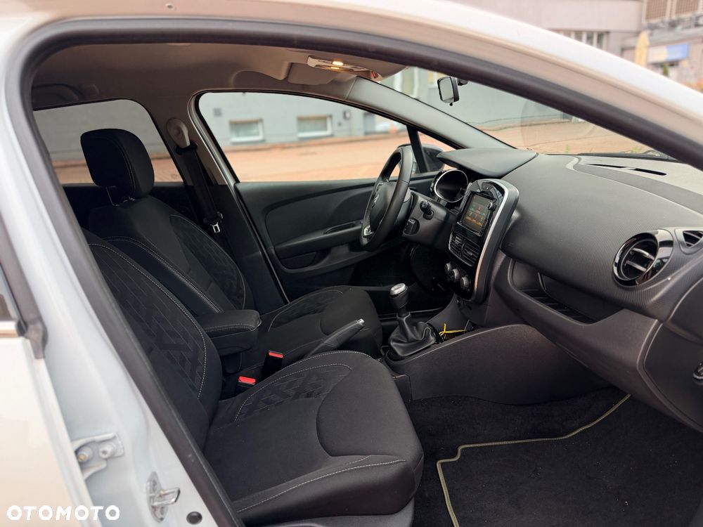 Renault Clio - 18