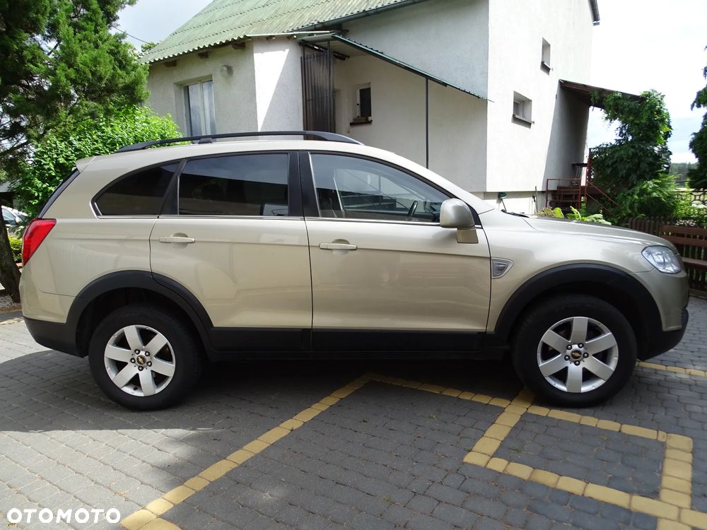 Chevrolet Captiva 2.4 LS - 4