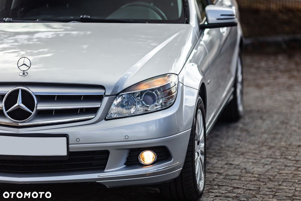 Mercedes-Benz Klasa C 180 BlueEFFICIENCY Elegance - 5