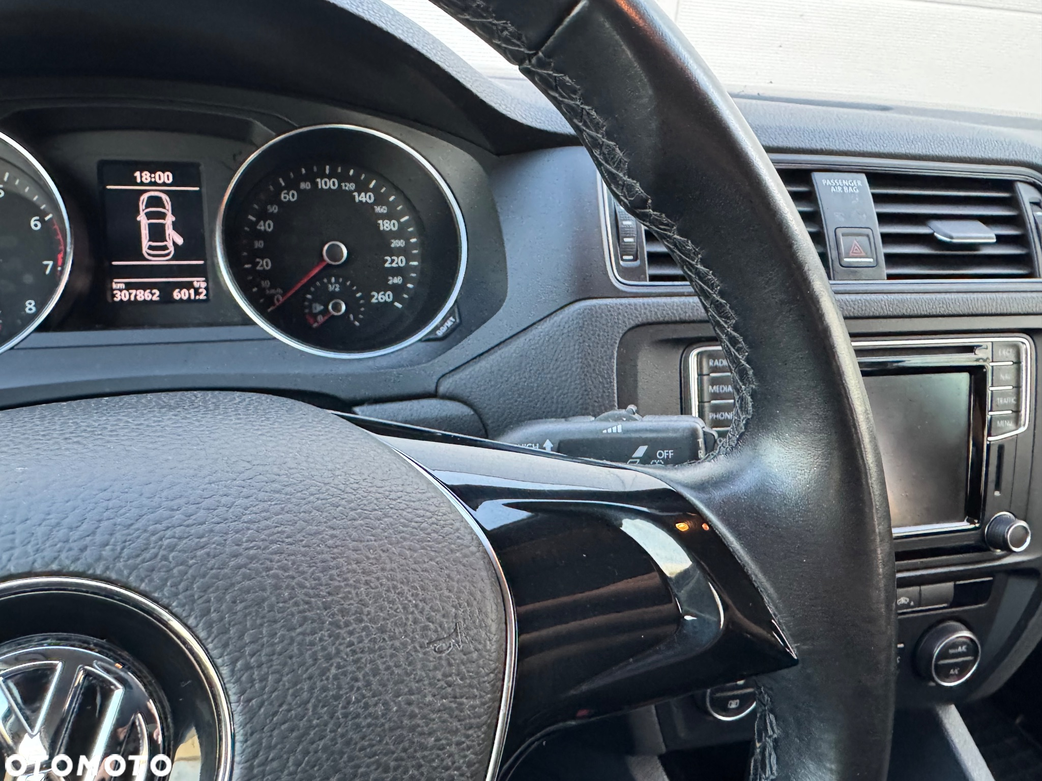 Volkswagen Jetta 1.4 TSI BMT Comfortline - 17