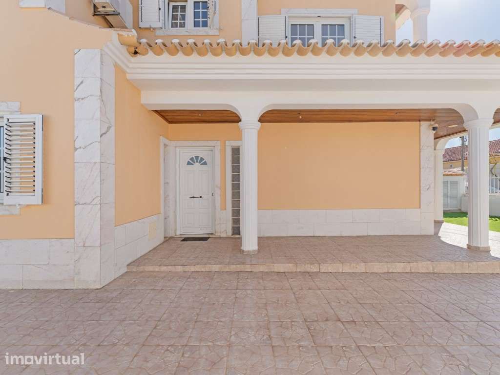 Moradia com piscina para venda na Charneca da Caparica - Grande imagem: 2/50