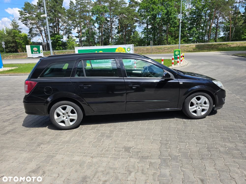 Opel Astra 1.6 Essentia - 5