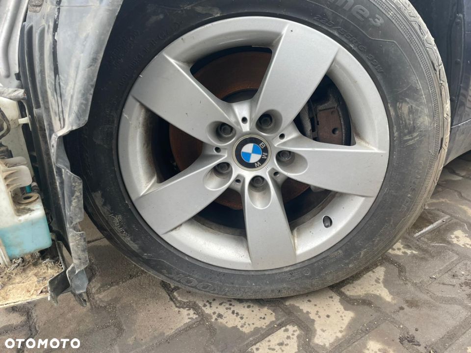 BMW 523i E61 na części - 17