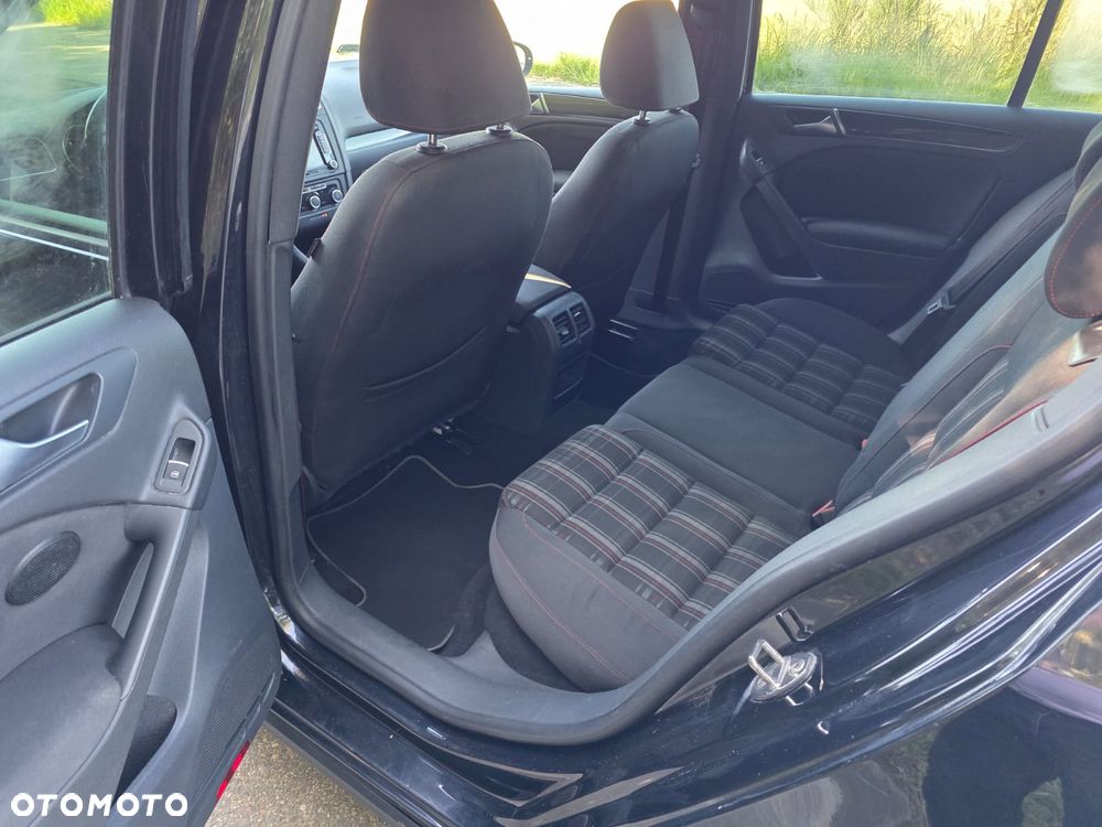 Volkswagen Golf 2.0 TSI GTI DSG - 6