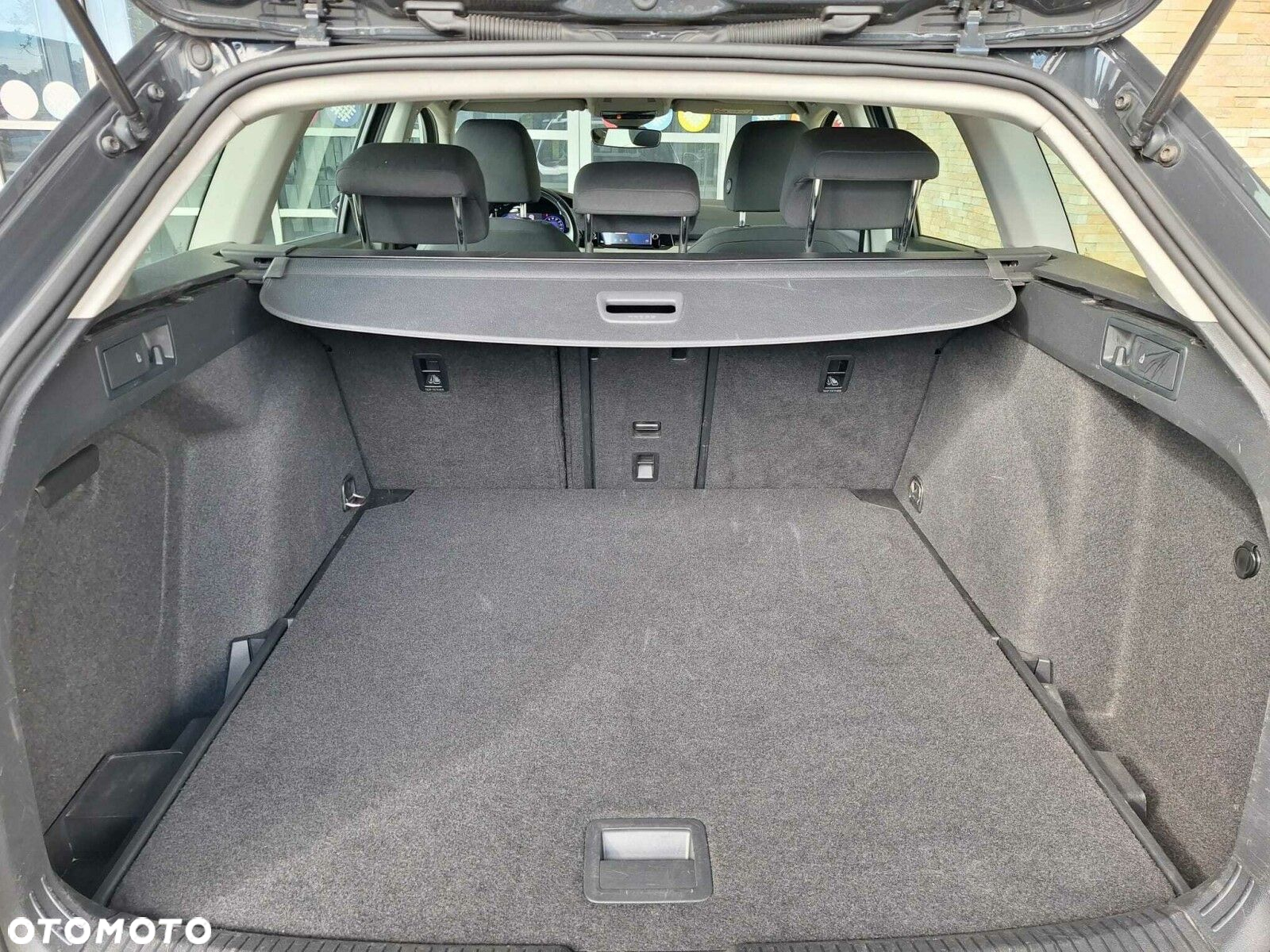 Volkswagen Golf VIII 2.0 TDI Life - 24