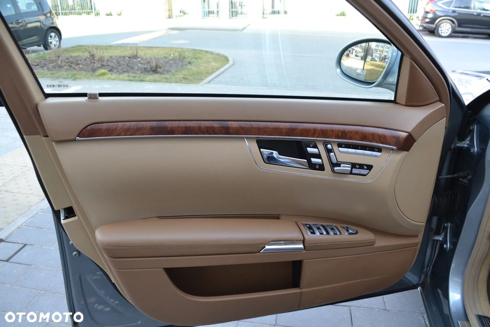 Mercedes-Benz Klasa S 500 7G-TRONIC - 17