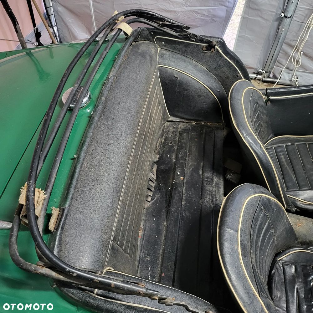Triumph TR3 - 4