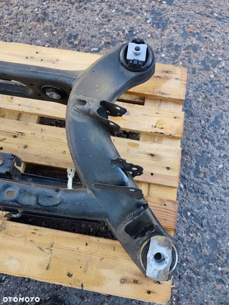 MERCEDES W212 TYLNY WÓZEK ZAWIESZENIA - 7