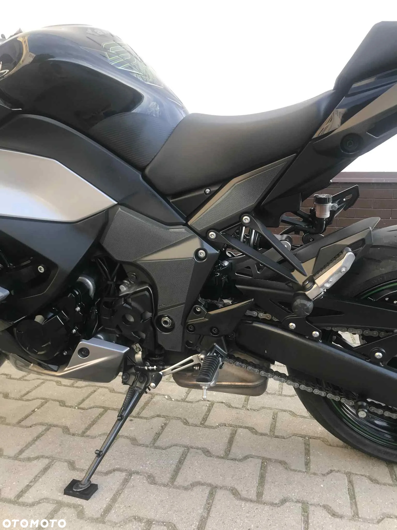 Kawasaki Ninja 1000 SX - 6