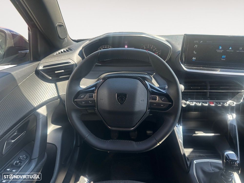 Peugeot 2008 1.2 PureTech Style - 12