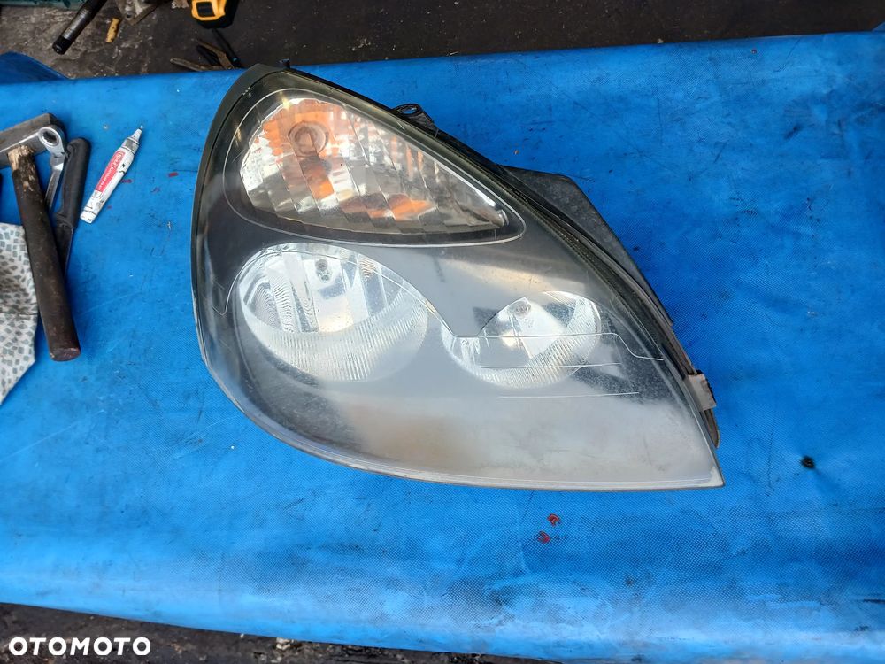 Lampa przód przednia prawa RENAULT CLIO 2 LIFT FL Thalia I czarna czarny środek prawy przód - 2