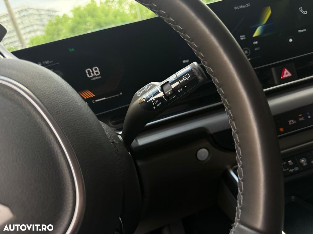 Kia Carnival - 10