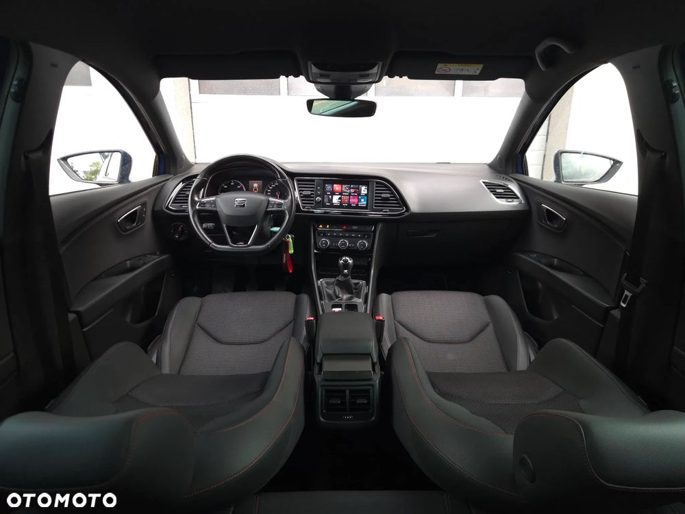 Seat Leon 2.0 TDI FR Black S&S - 32