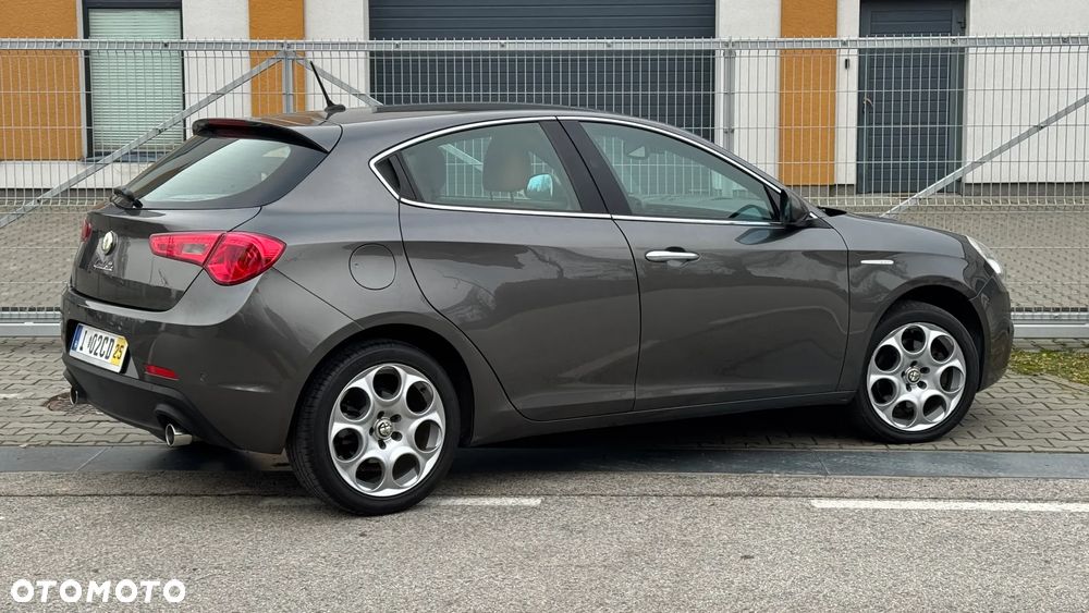 Alfa Romeo Giulietta - 12