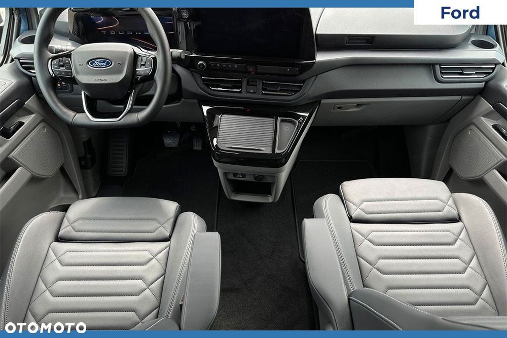Ford Tourneo Custom - 10