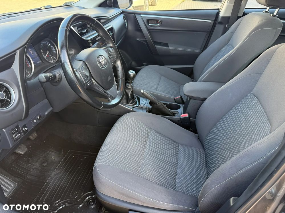 Toyota Corolla 1.6 Comfort - 16