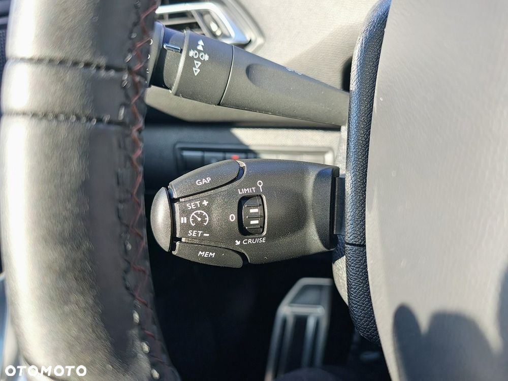 Peugeot 308 - 36