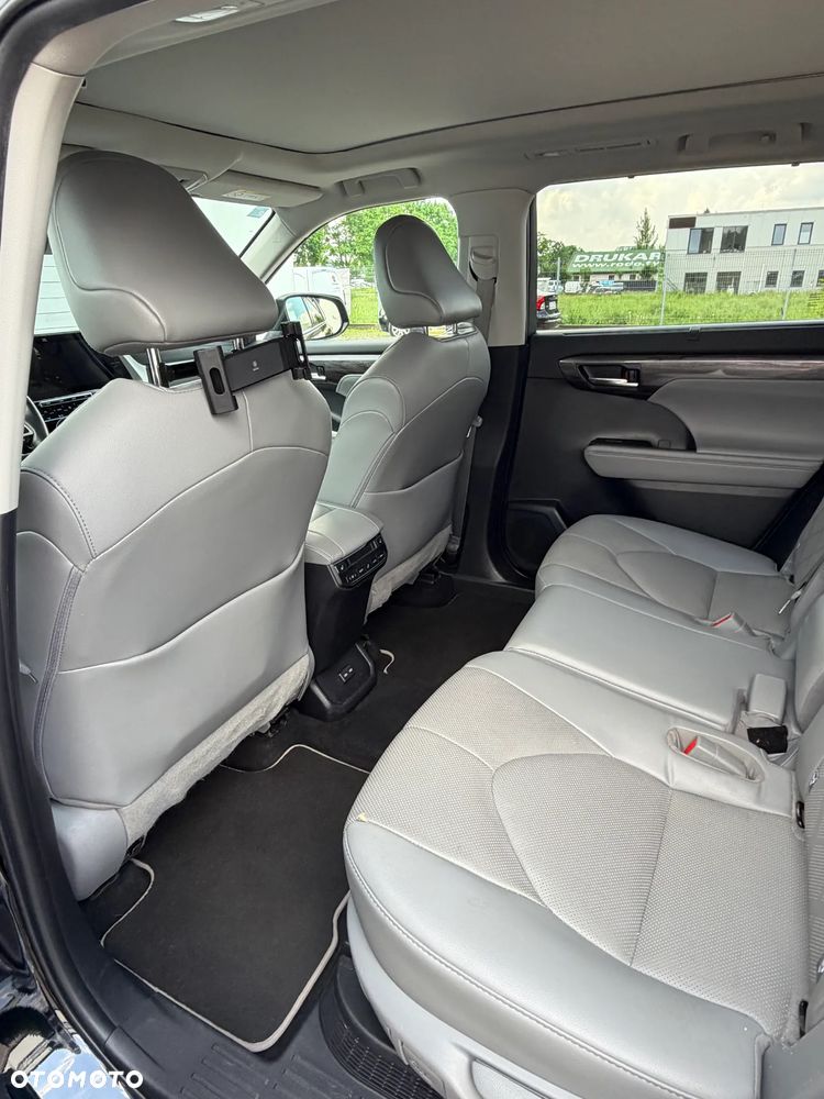 Toyota Highlander 2.5 Hybrid Executive - 17