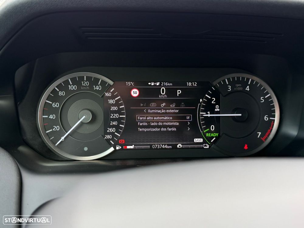 Land Rover Discovery Sport P300e Dynamic SE - 33
