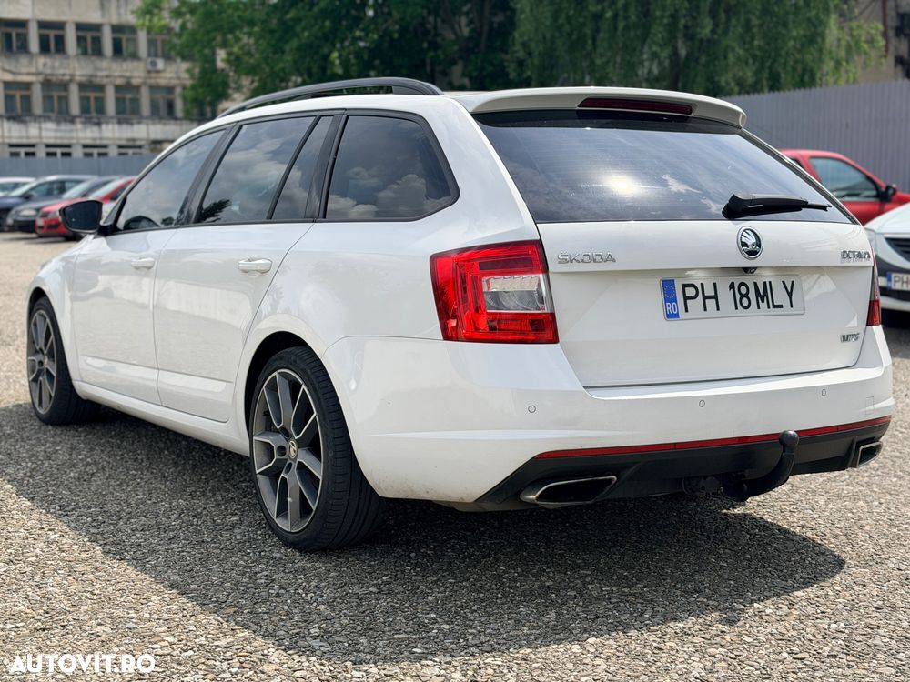 Skoda Octavia 2.0 TDI DSG RS - 7