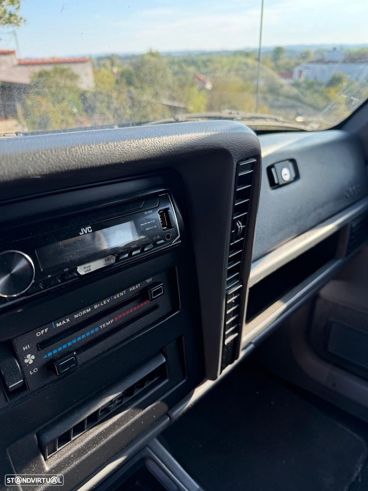 Jeep Cherokee - 17