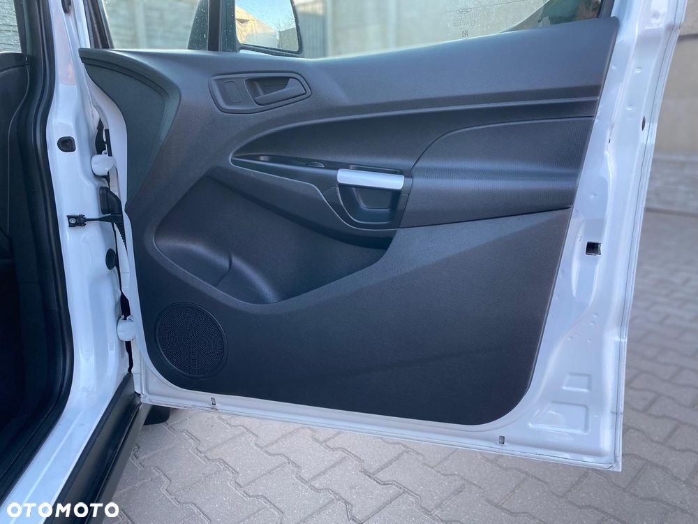 Ford CONNECT - 18
