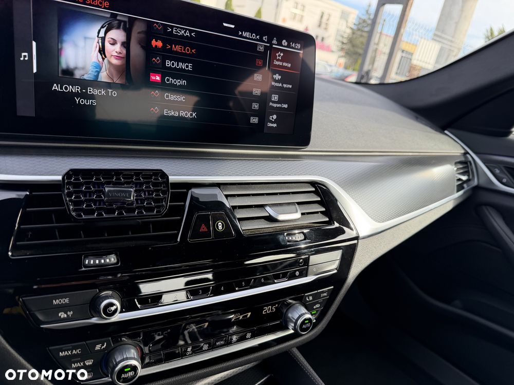 BMW Seria 5 518d mHEV M Sport sport - 14