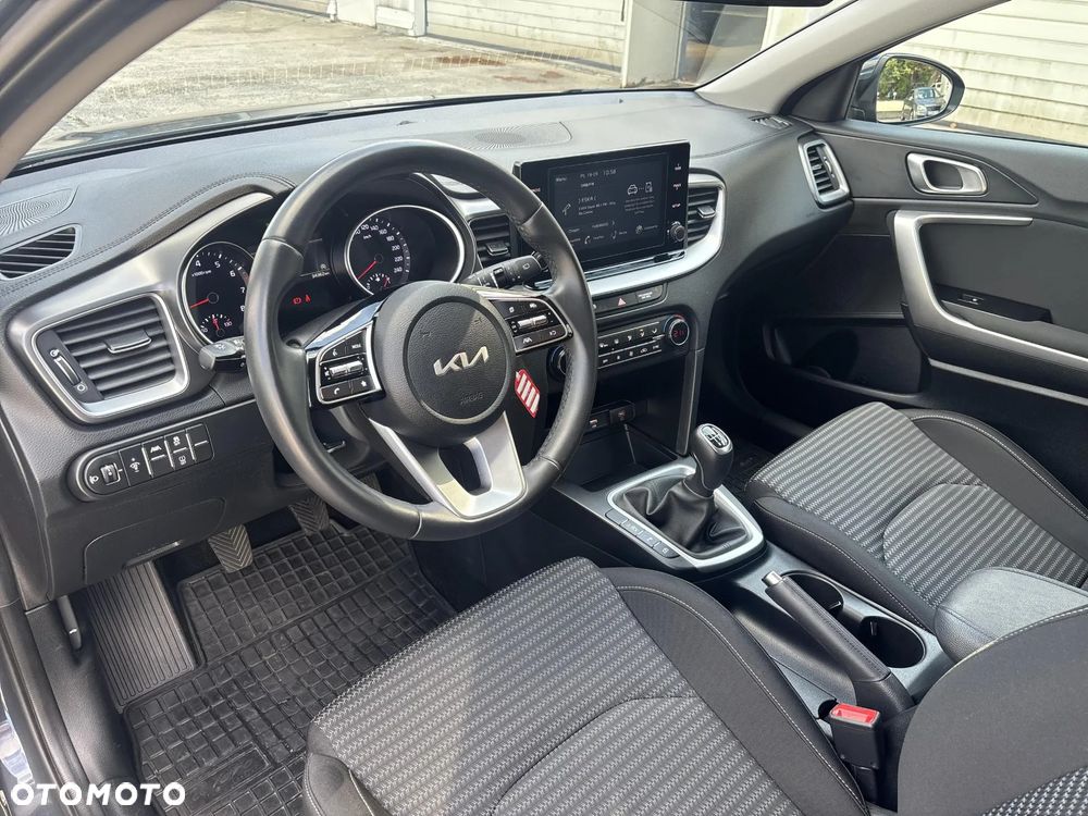 Kia Ceed 1.5 T-GDI M - 9