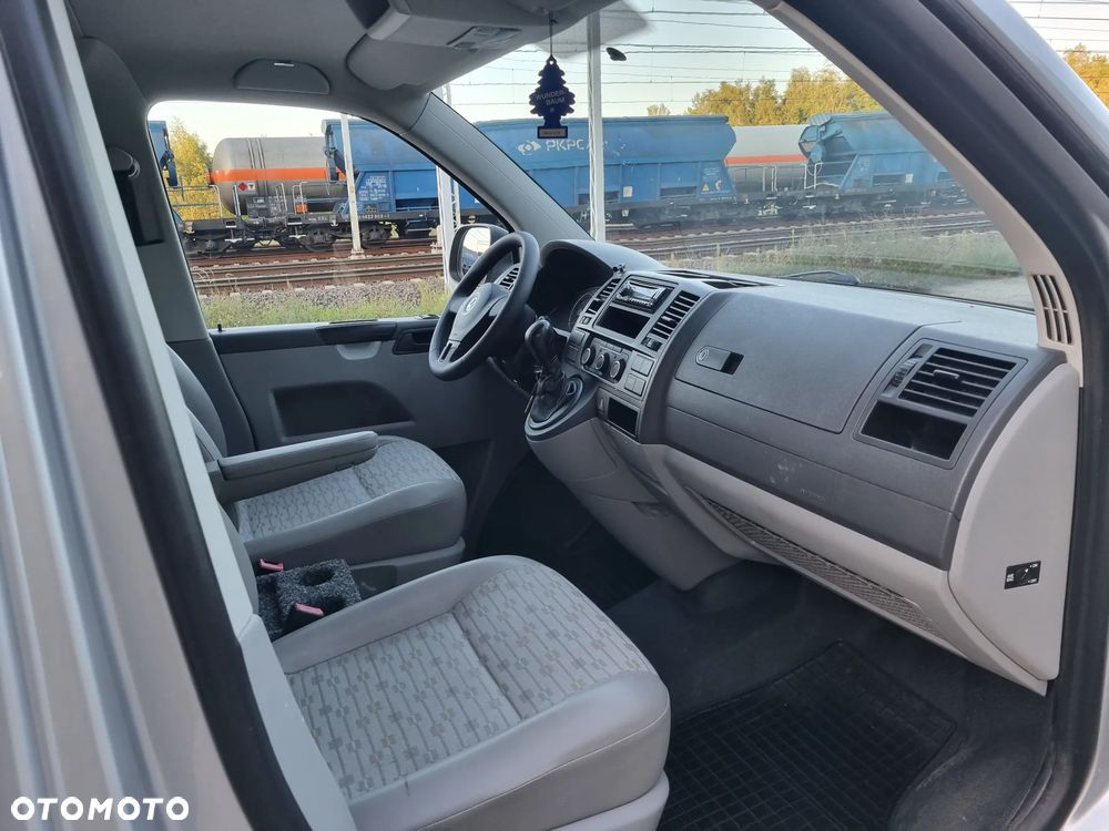 Volkswagen Transporter - 5