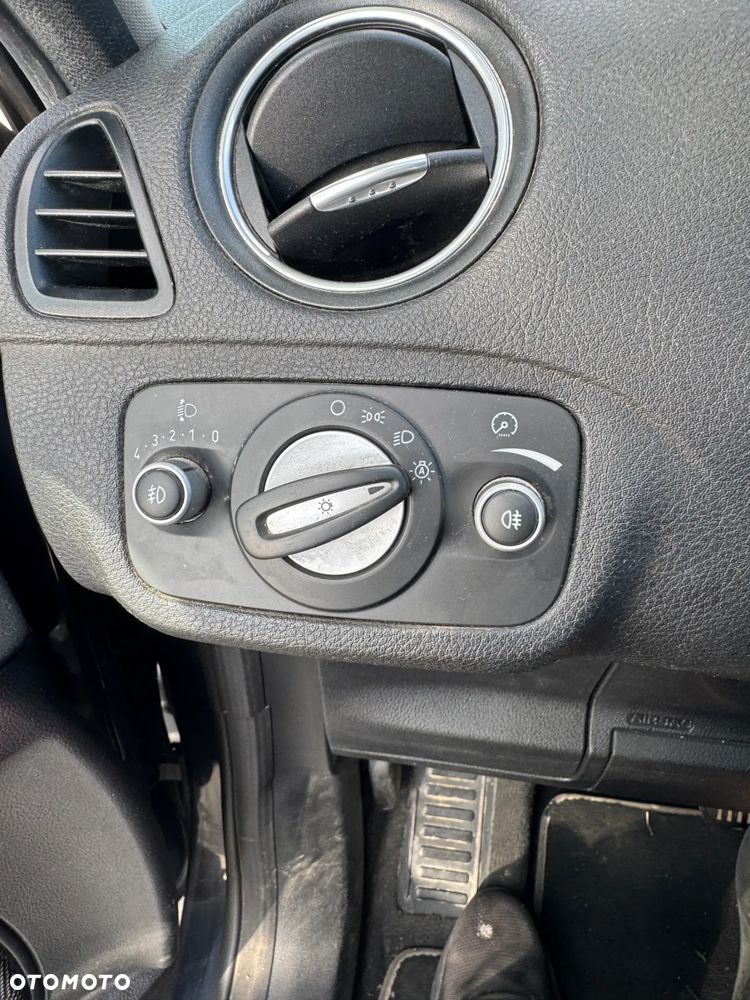 Ford S-Max - 33