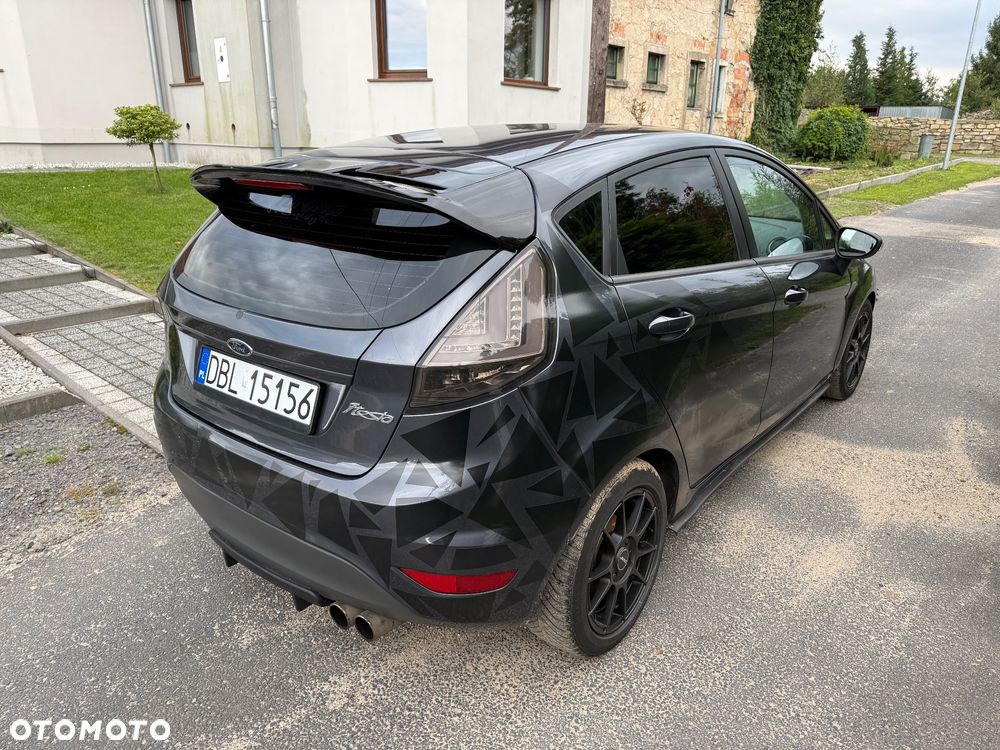 Ford Fiesta - 6