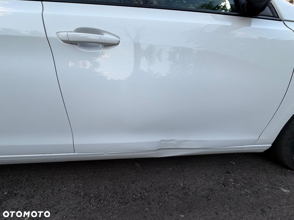Peugeot 308 1.6 BlueHDi Allure S&S - 14