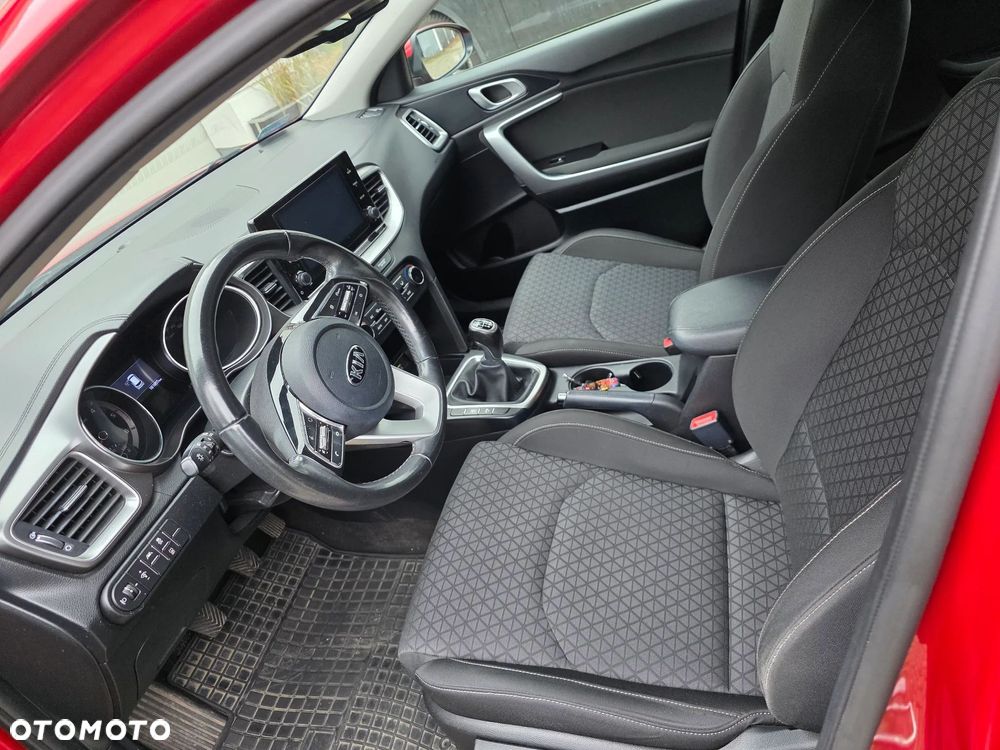 Kia Ceed 1.6 CRDi SCR L Business Line - 6