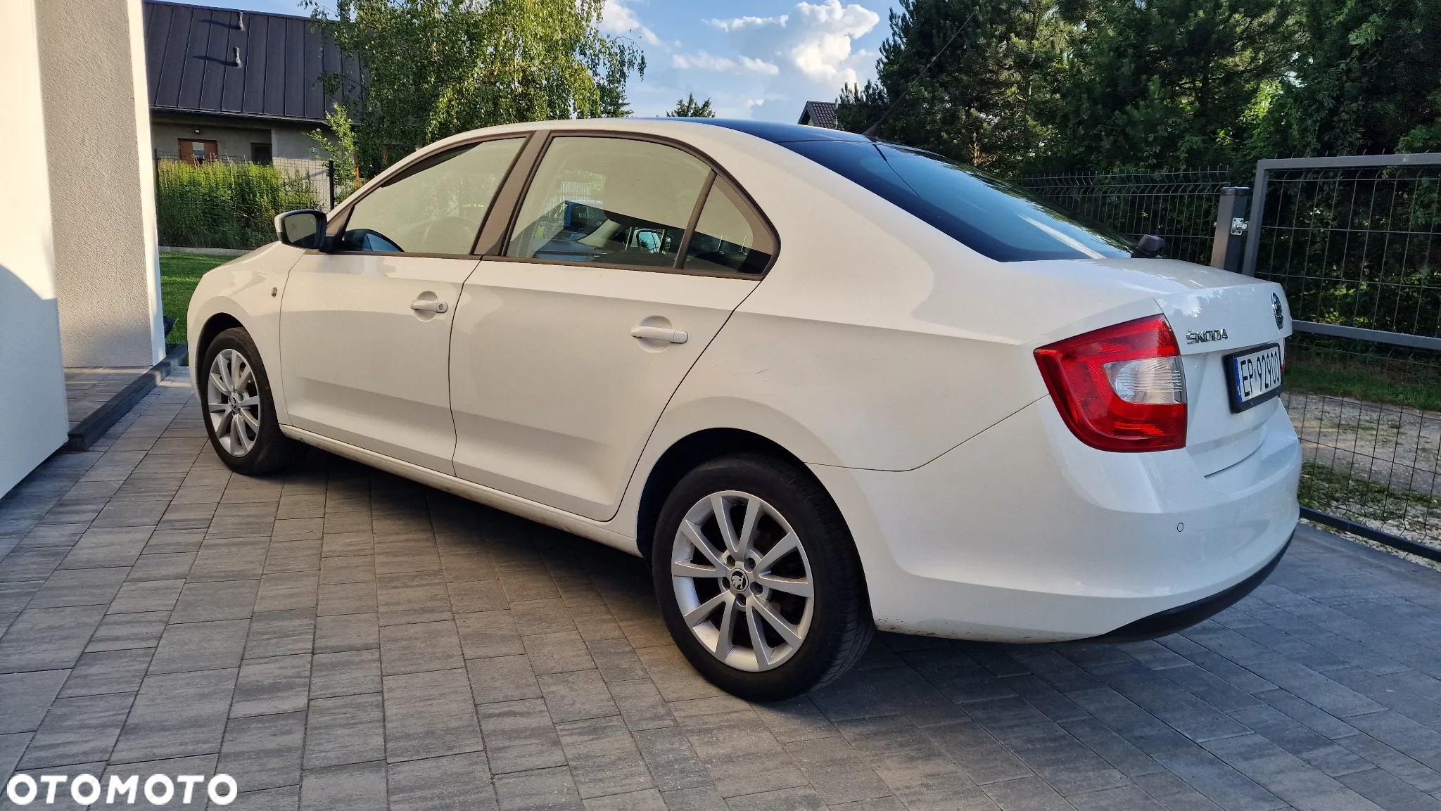 Skoda RAPID 1.6 TDI DPF Ambition - 3