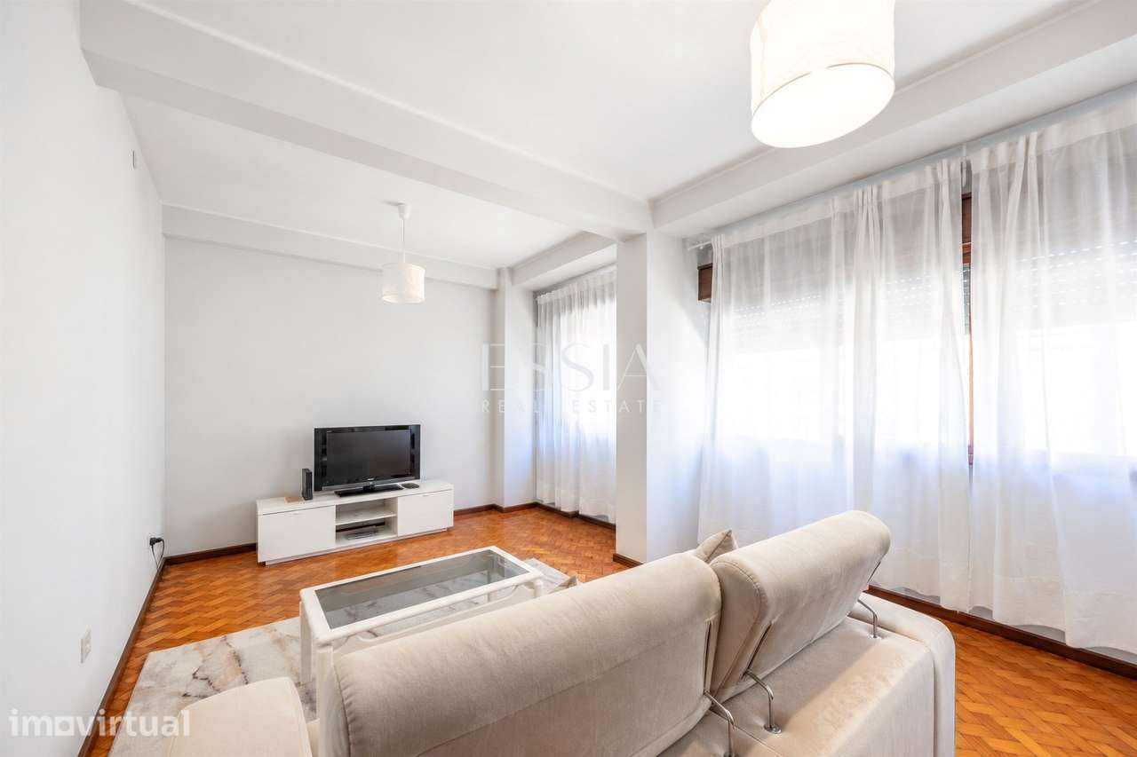 Apartamento T2 junto aos Poveiros, Porto - Grande imagem: 2/20